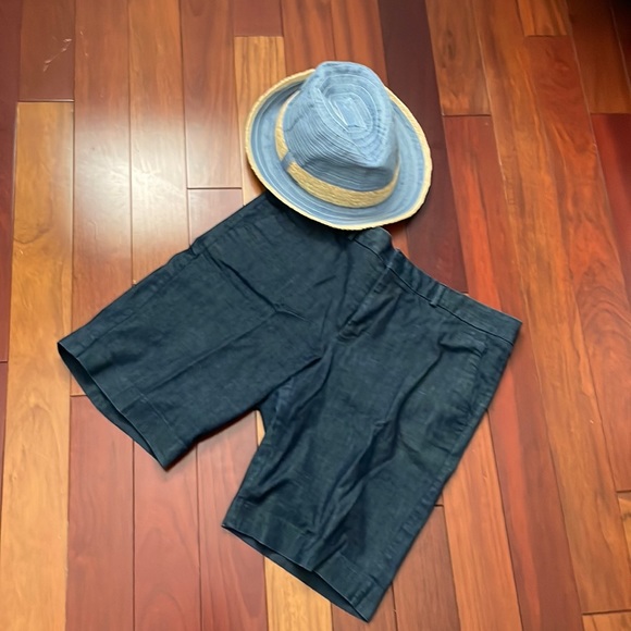 Banana Republic women’s Bermuda denim jean shorts - Picture 1 of 5